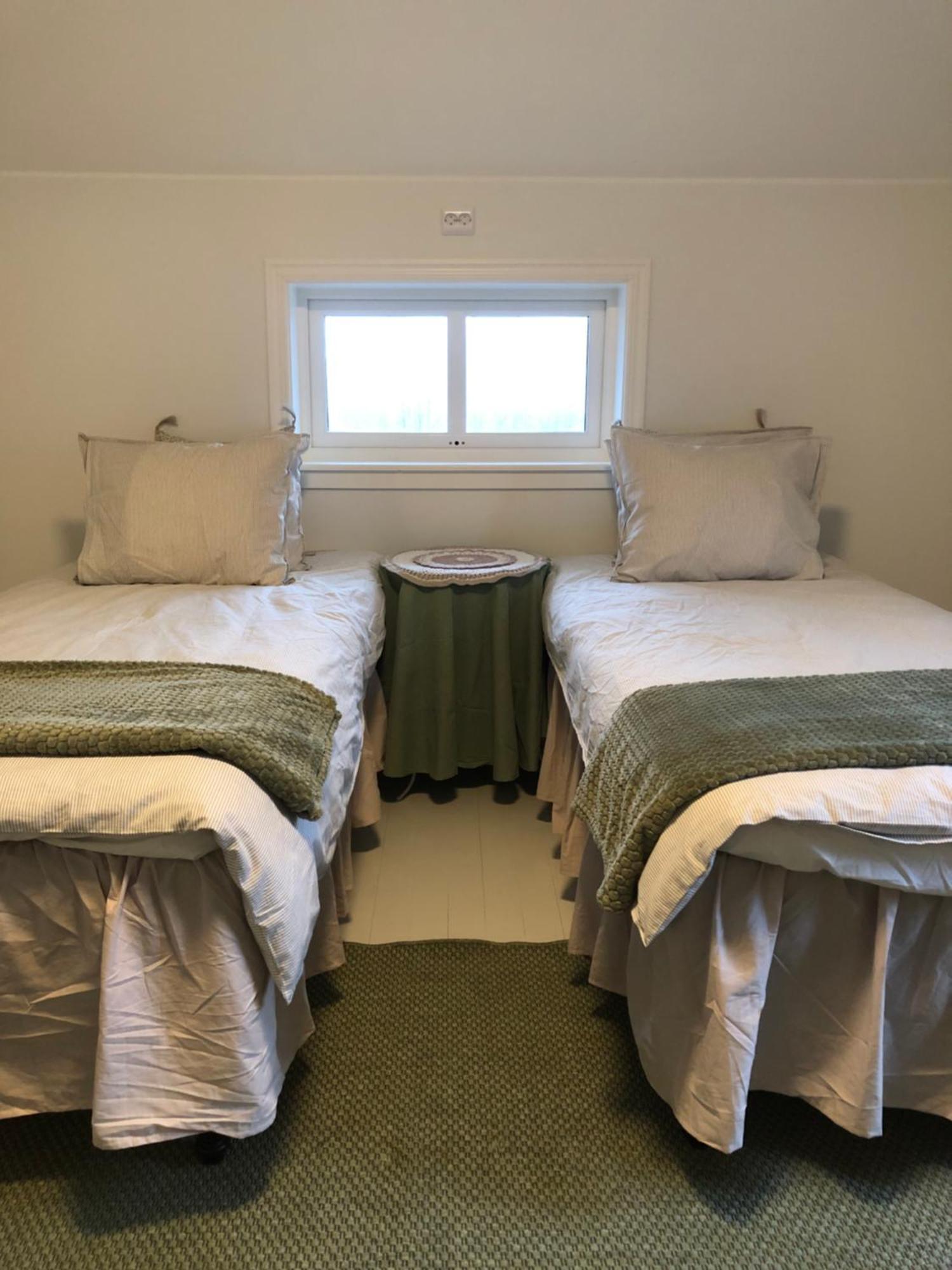 Landvetter Airport B&B And Parking Härryda Extérieur photo